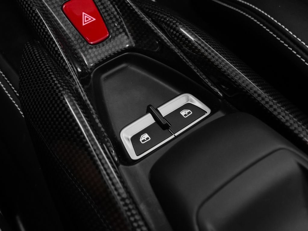 2021 Ferrari F8 Spider Base