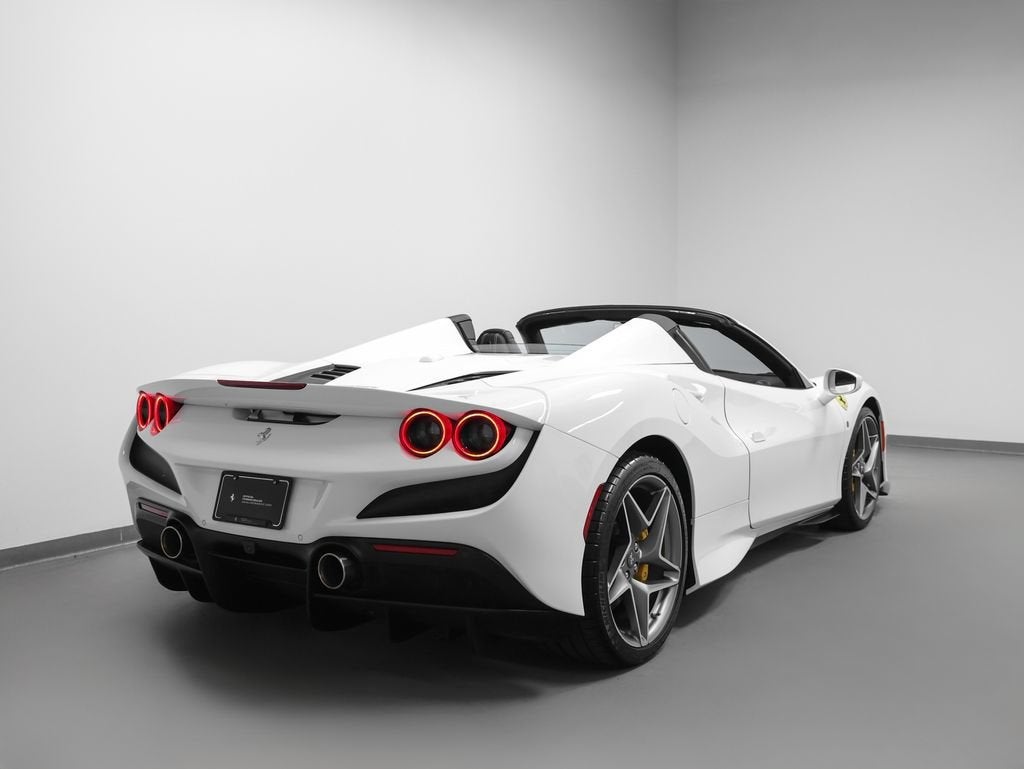 2022 Ferrari F8 Spider Base