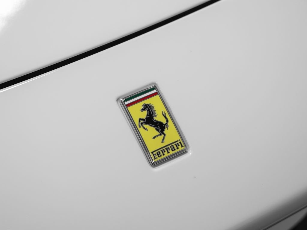 2022 Ferrari F8 Spider Base