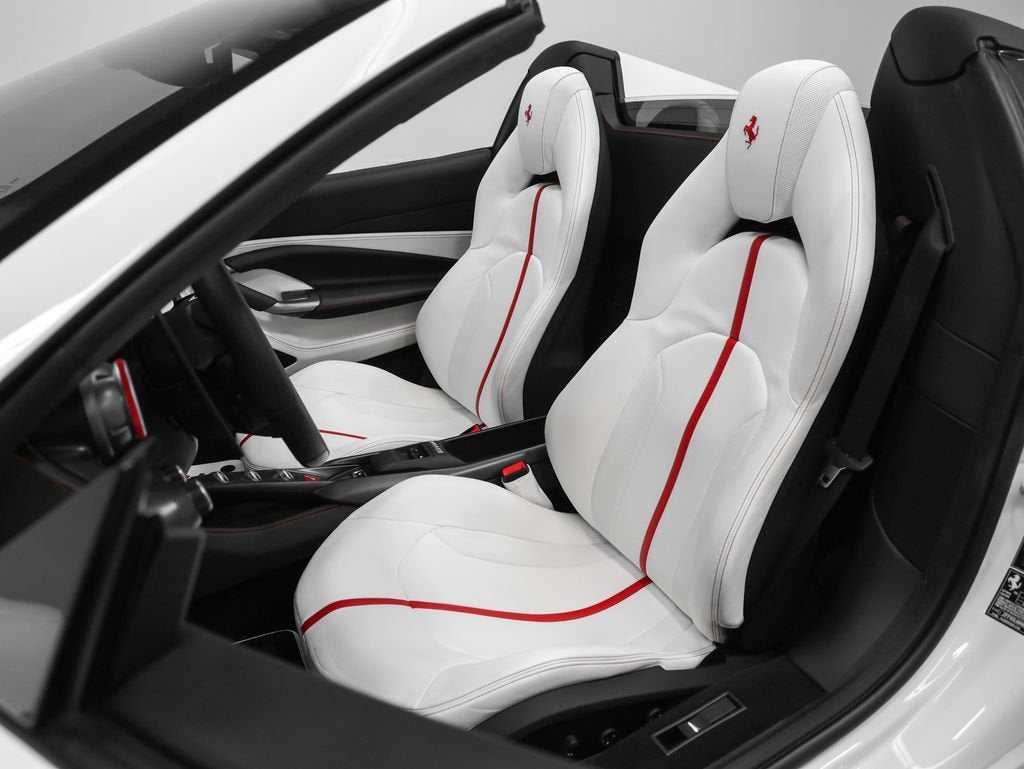 2022 Ferrari F8 Spider Base