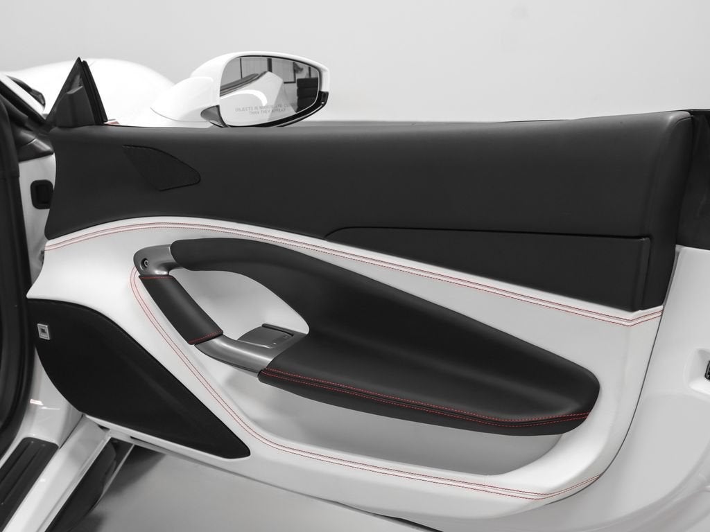 2022 Ferrari F8 Spider Base
