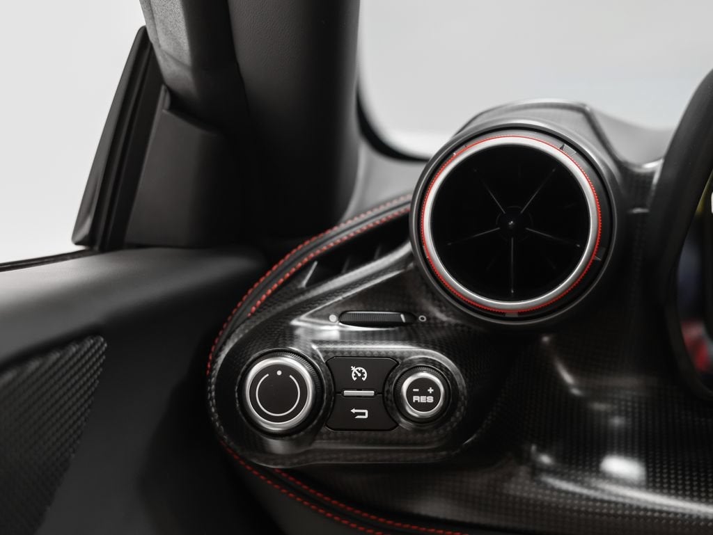 2022 Ferrari F8 Spider Base