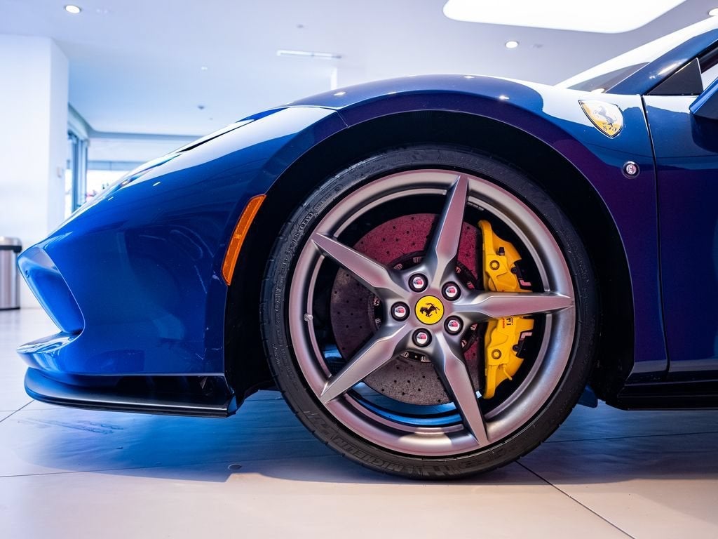 2022 Ferrari F8 Spider Base