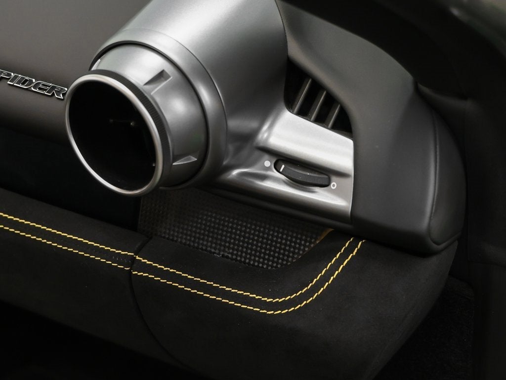 2023 Ferrari F8 Spider Base