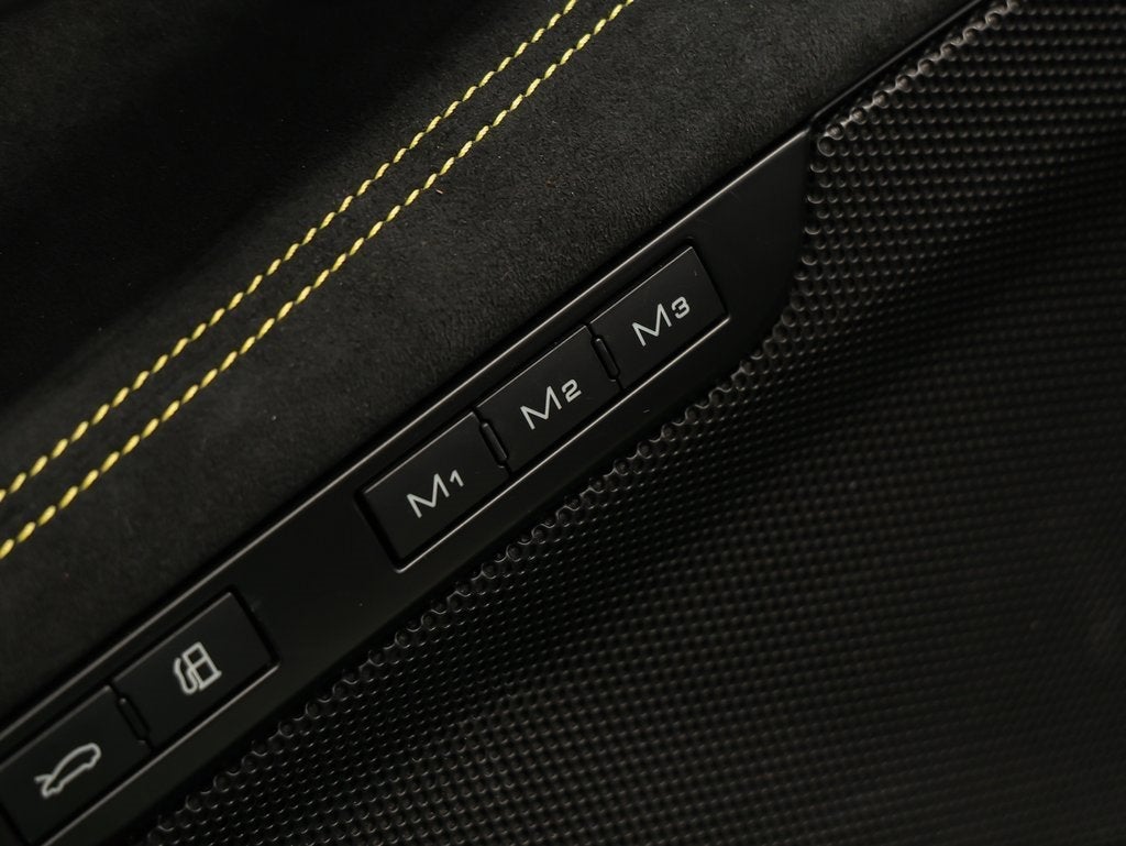 2023 Ferrari F8 Spider Base