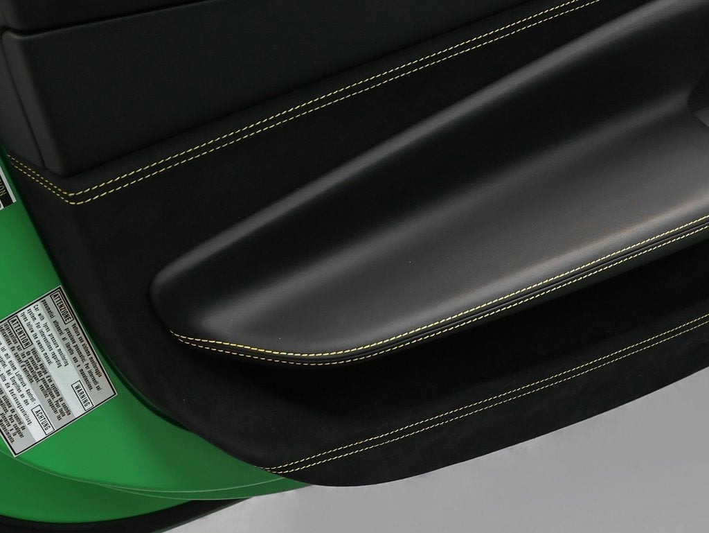 2023 Ferrari F8 Spider Base