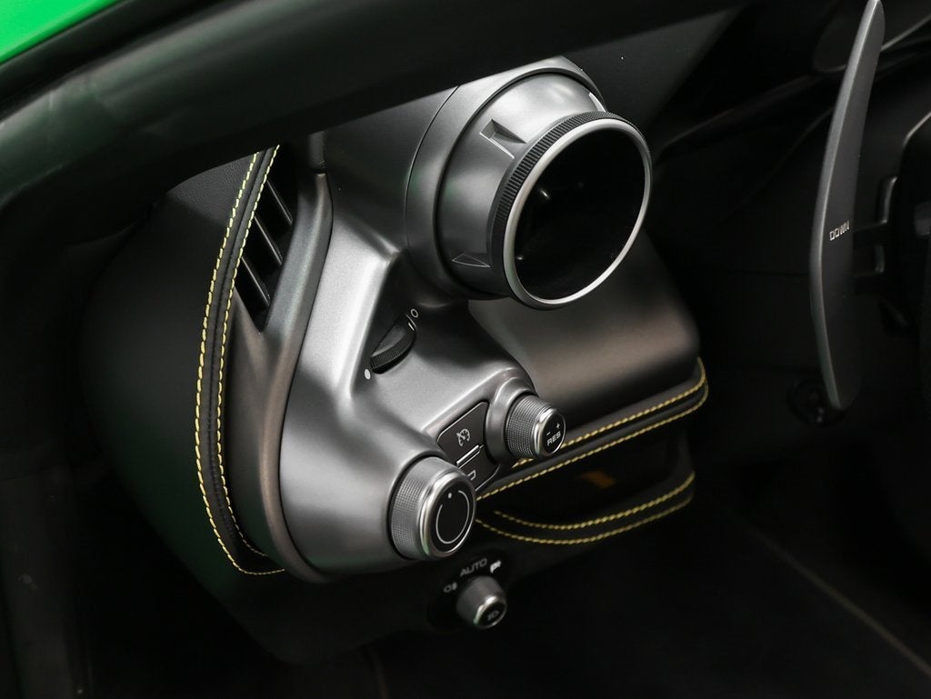 2023 Ferrari F8 Spider Base