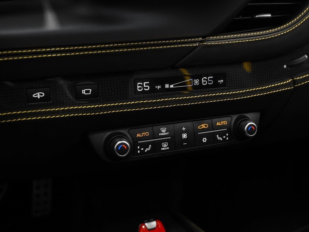 2023 Ferrari F8 Spider Base