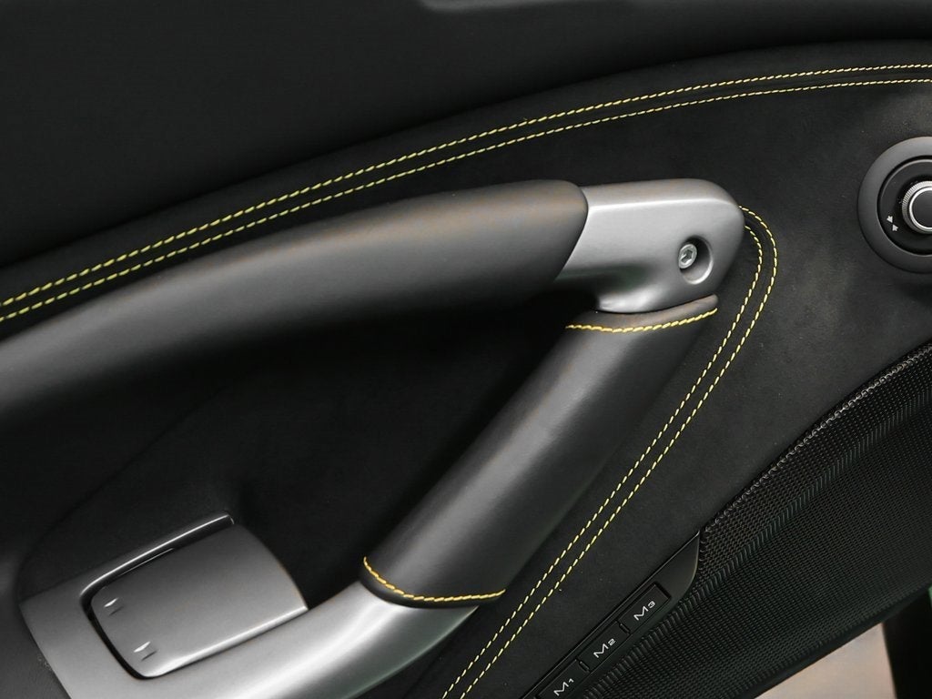 2023 Ferrari F8 Spider Base