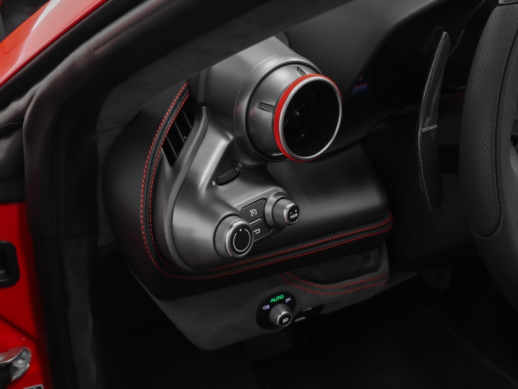 2023 Ferrari F8 Spider Base