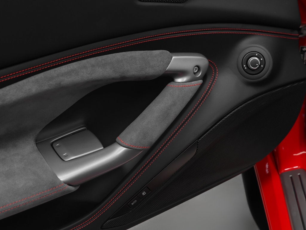 2023 Ferrari F8 Spider Base