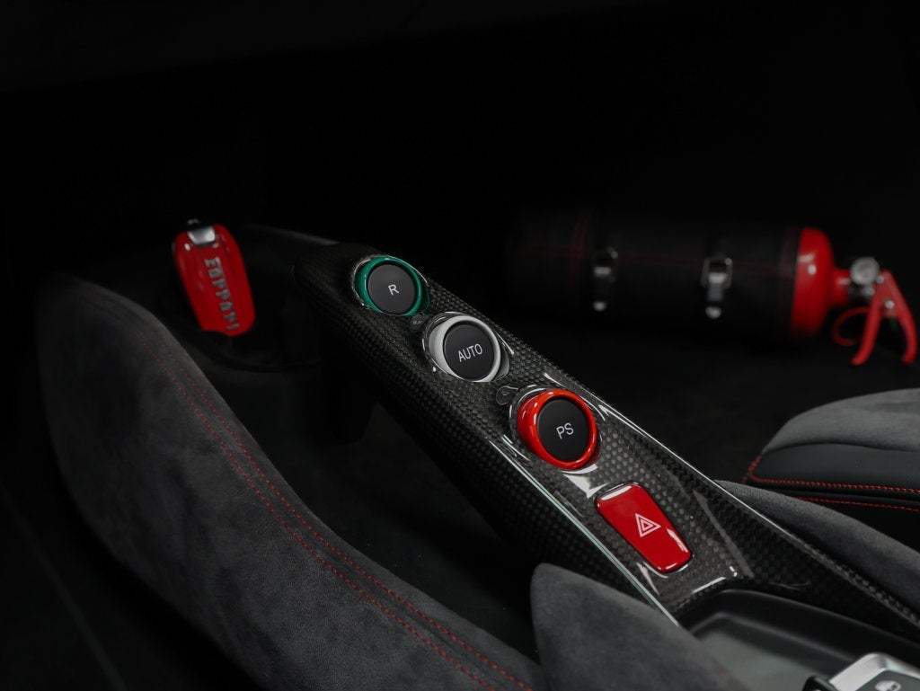 2023 Ferrari F8 Spider Base