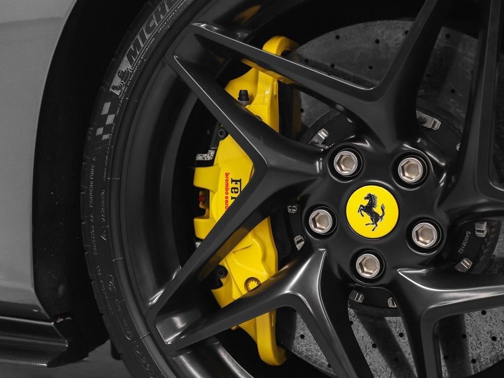 2022 Ferrari F8 Spider Base