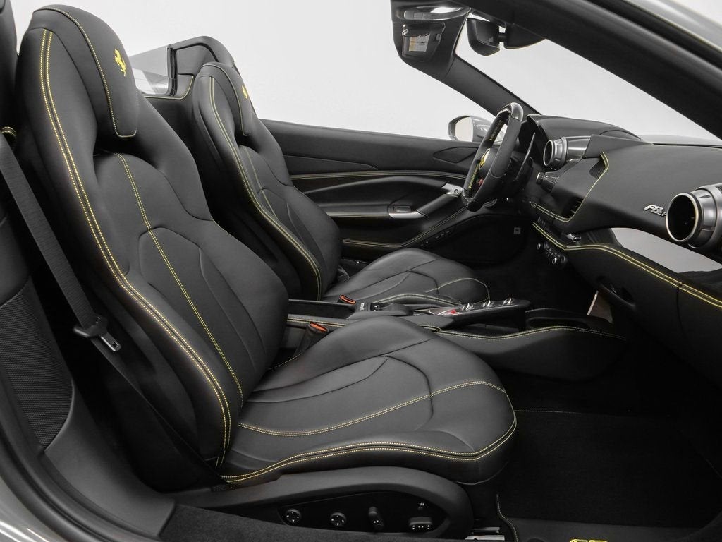 2022 Ferrari F8 Spider Base