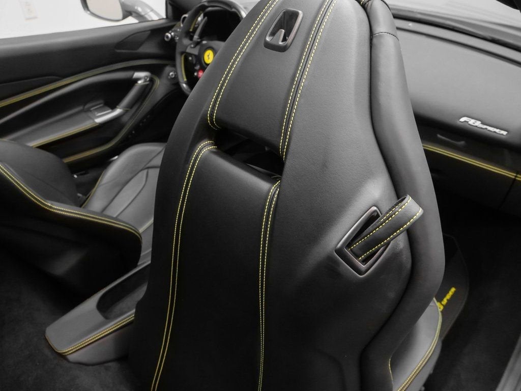 2022 Ferrari F8 Spider Base