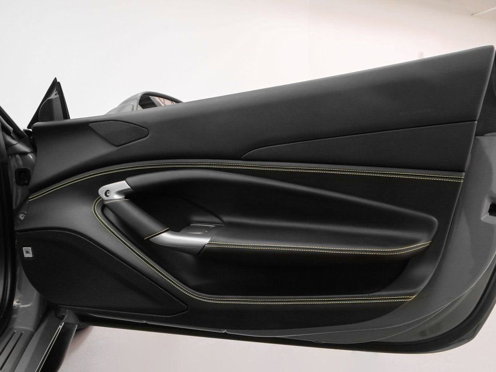 2022 Ferrari F8 Spider Base