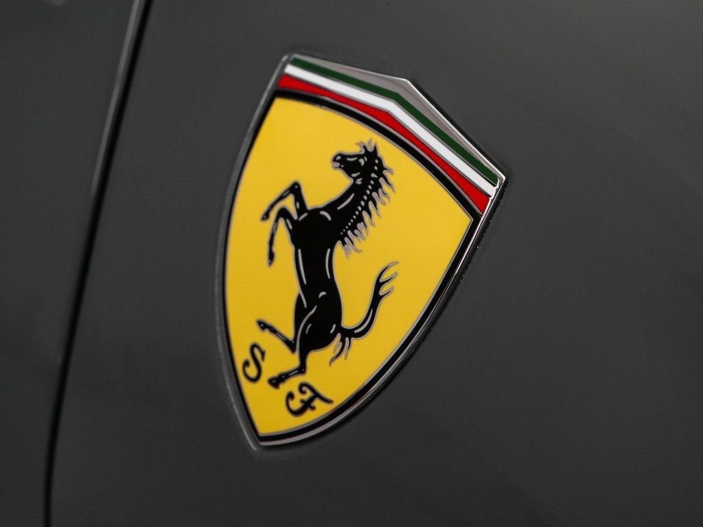 2022 Ferrari F8 Spider Base