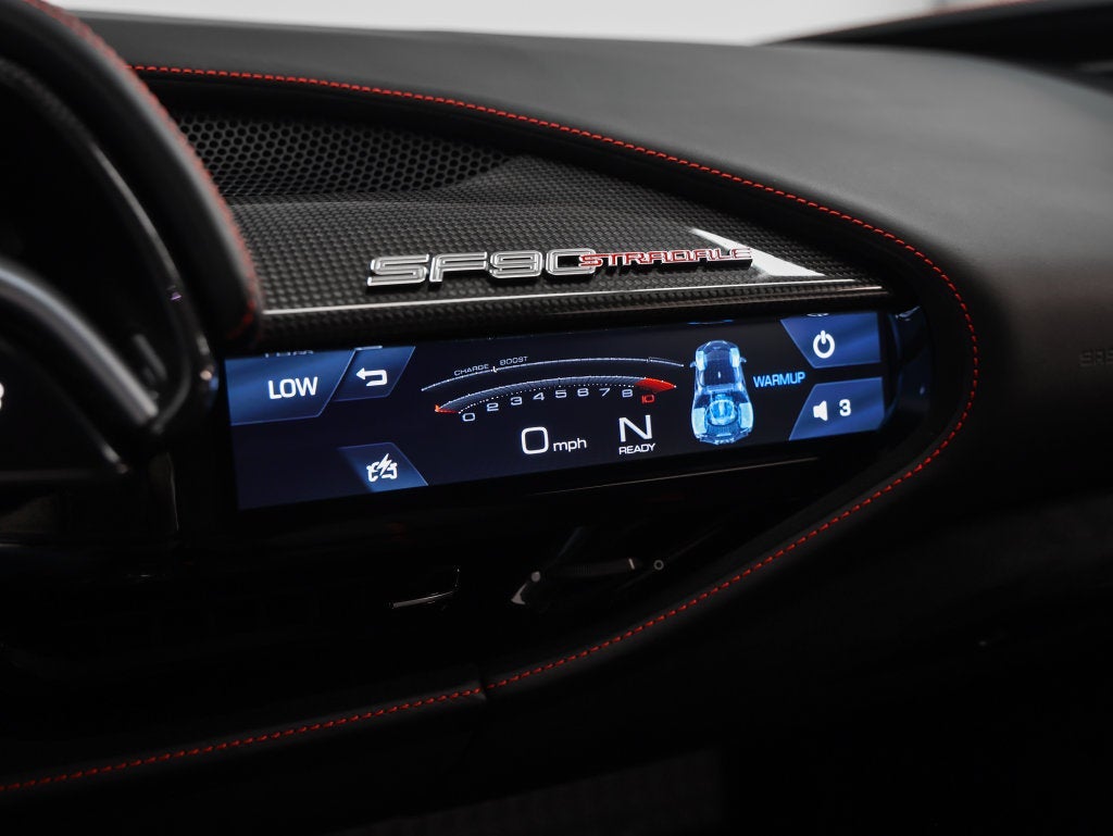 2022 Ferrari SF90 Stradale Base