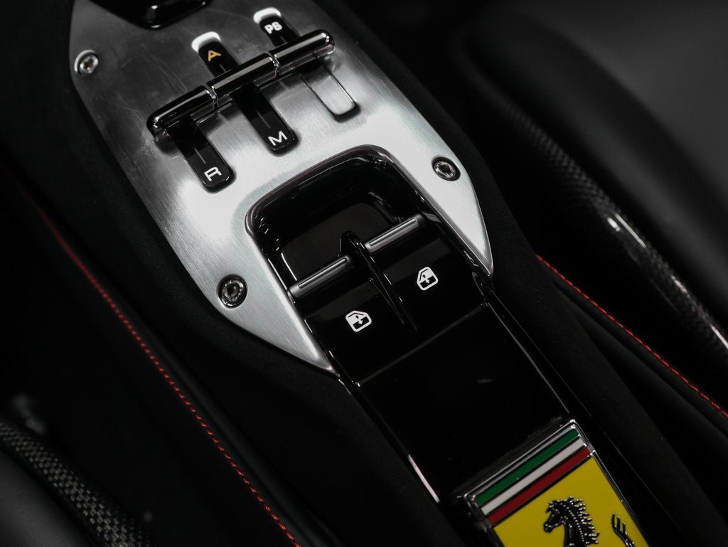 2022 Ferrari SF90 Stradale Base