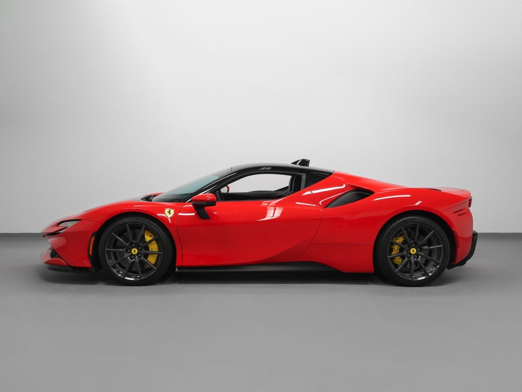2022 Ferrari SF90 Stradale Base