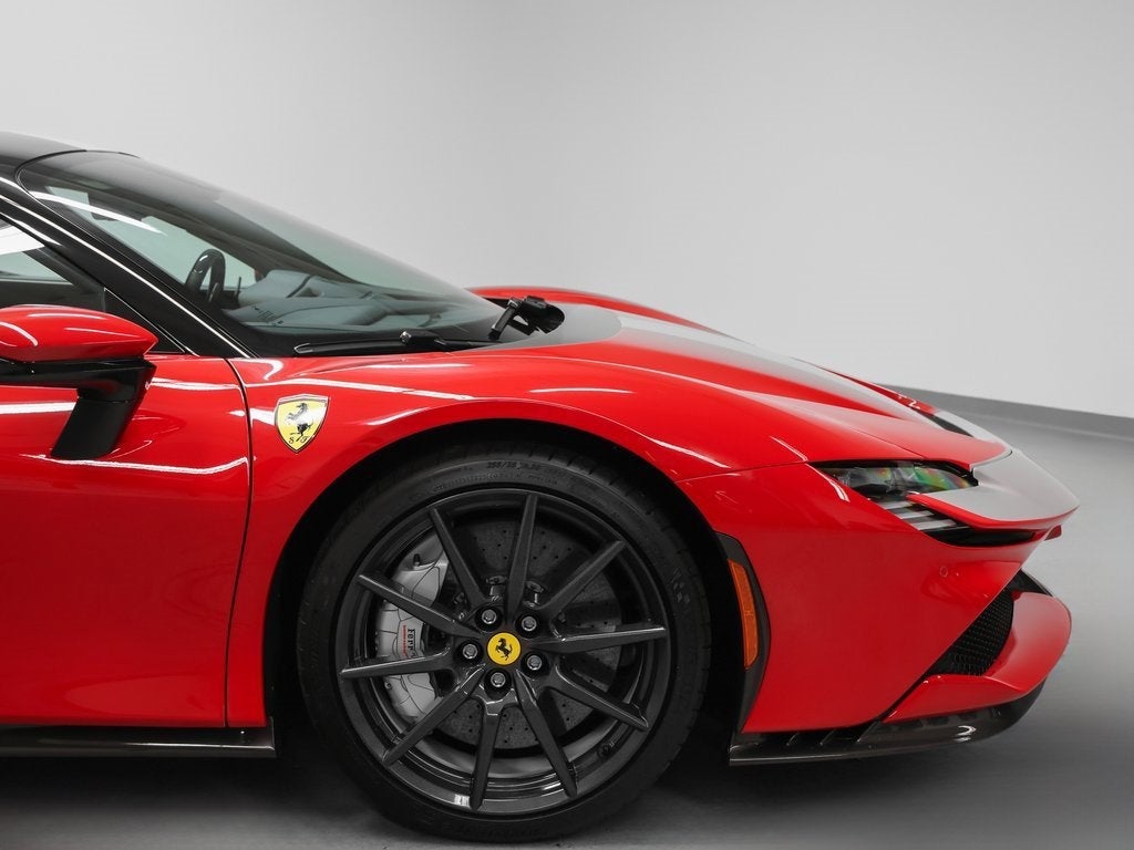 2022 Ferrari SF90 Stradale Base
