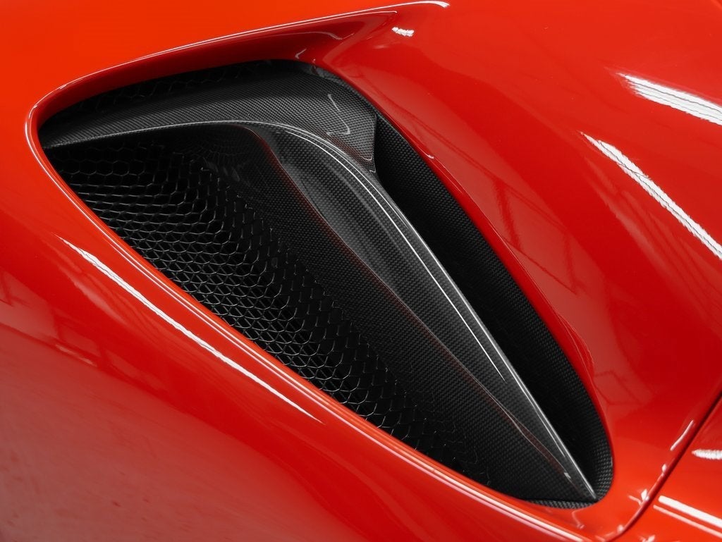 2022 Ferrari SF90 Stradale Base