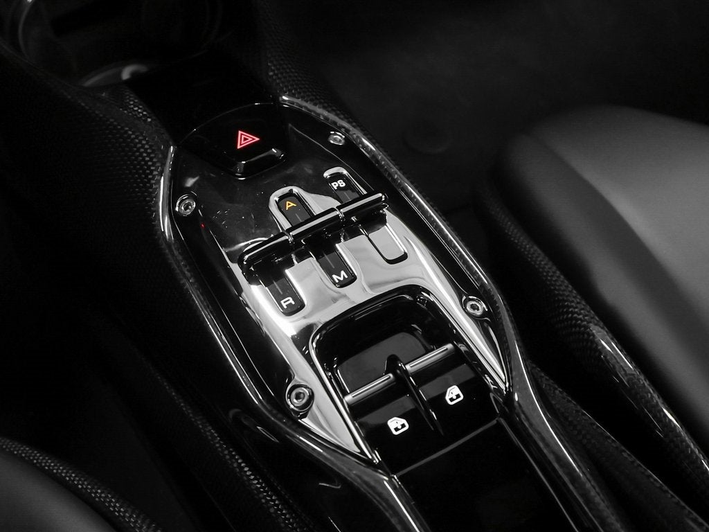 2022 Ferrari SF90 Stradale Base