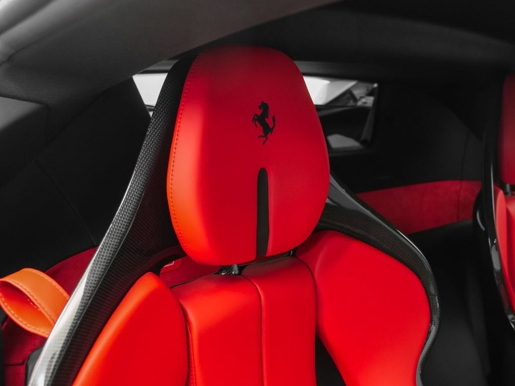 2021 Ferrari SF90 Stradale Base