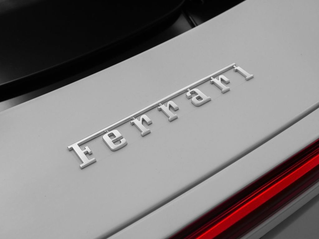 2021 Ferrari SF90 Stradale Base
