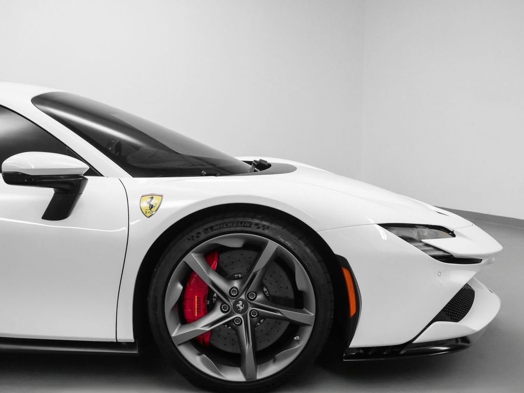 2021 Ferrari SF90 Stradale Base