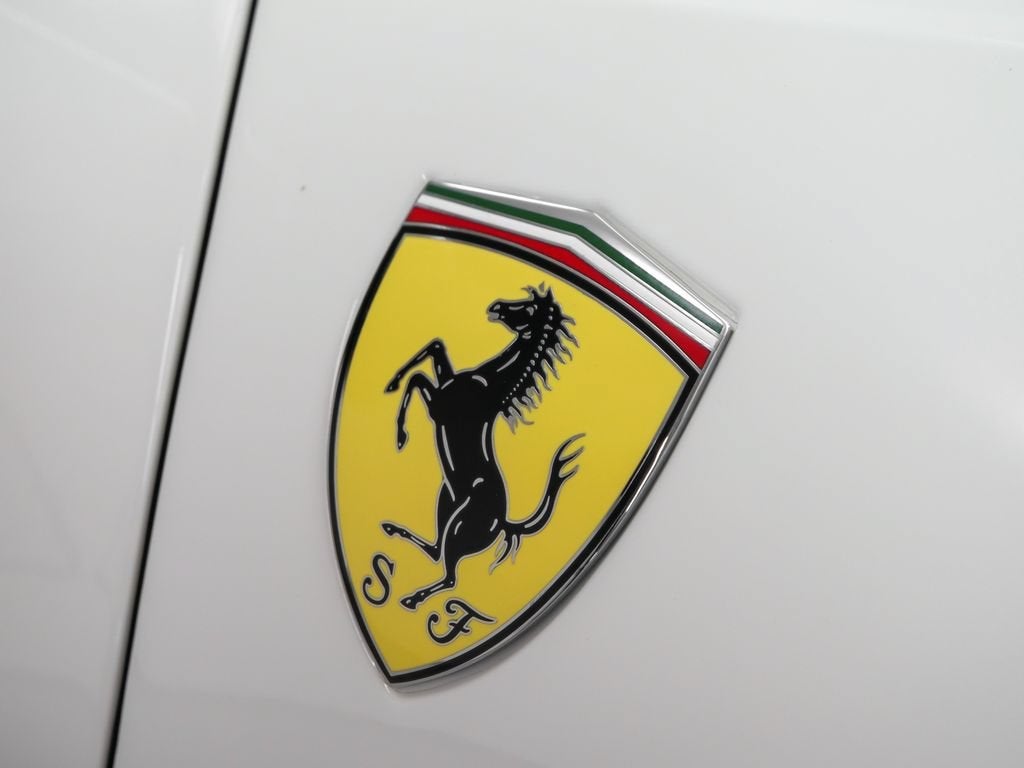 2021 Ferrari SF90 Stradale Base