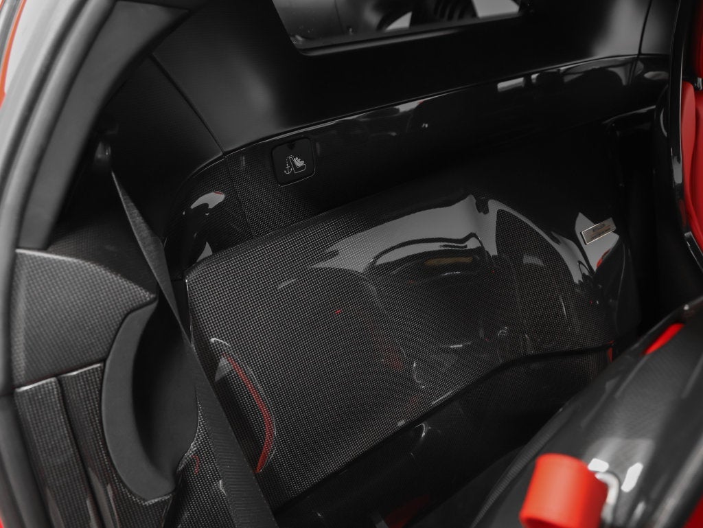 2023 Ferrari SF90 Stradale Base