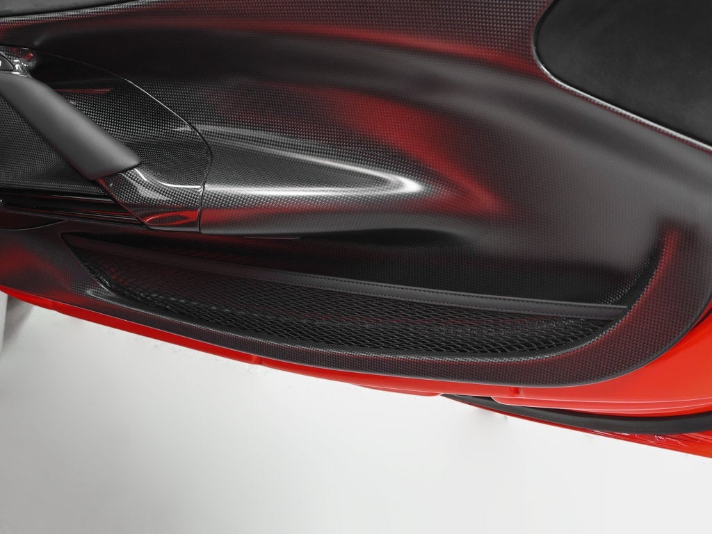 2023 Ferrari SF90 Stradale Base