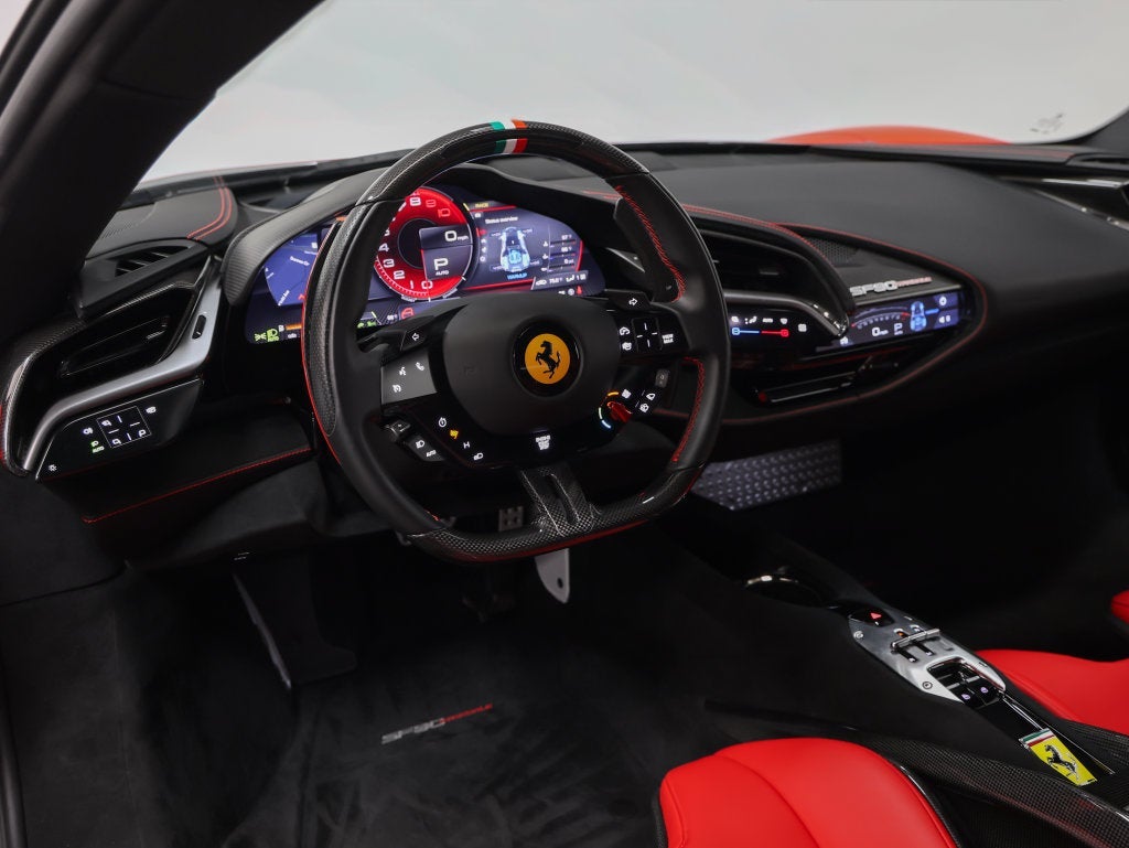 2023 Ferrari SF90 Stradale Base
