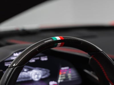 2023 Ferrari SF90 Stradale Base