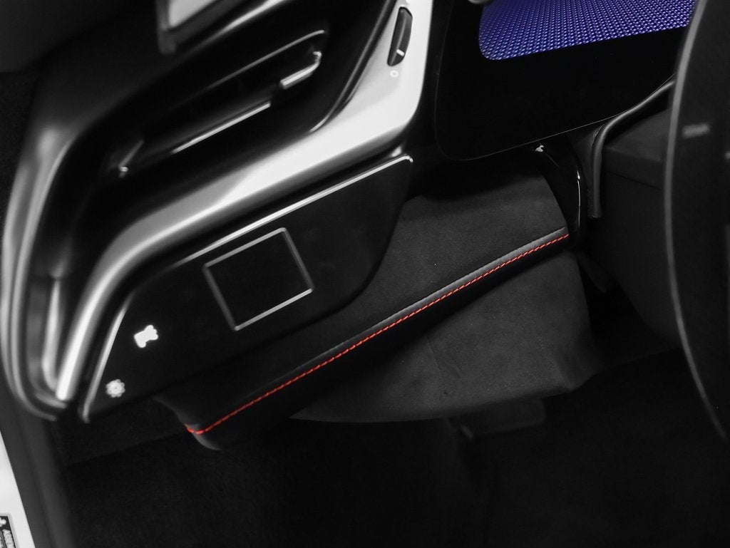 2023 Ferrari SF90 Stradale Base