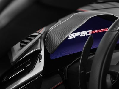2023 Ferrari SF90 Stradale Base