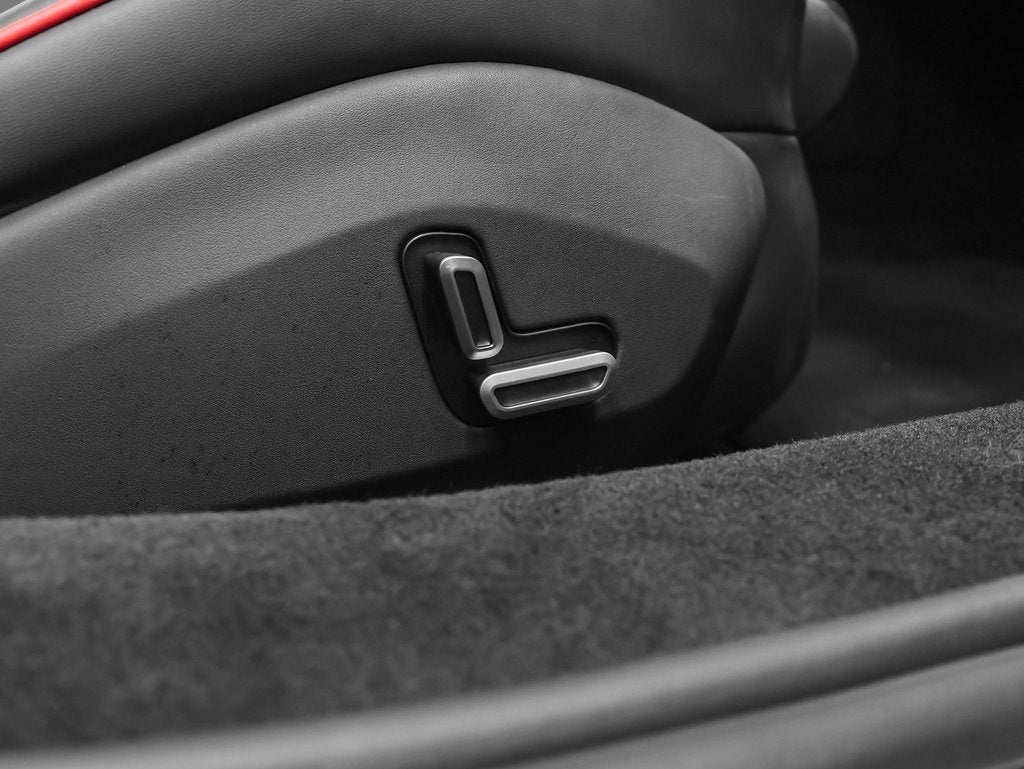 2023 Ferrari SF90 Stradale Base