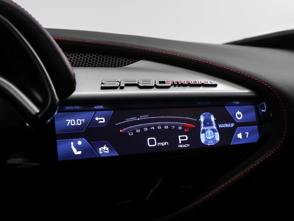 2023 Ferrari SF90 Stradale Base