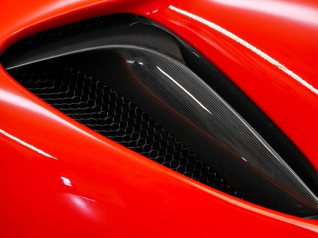2022 Ferrari SF90 Stradale Base