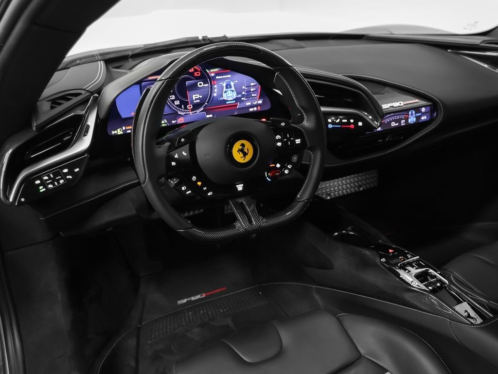 2023 Ferrari SF90 Stradale Base