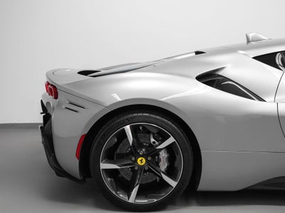 2023 Ferrari SF90 Stradale Base
