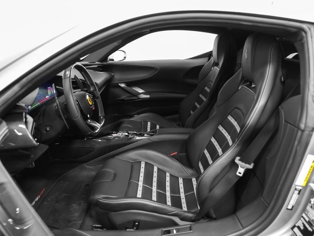 2023 Ferrari SF90 Stradale Base