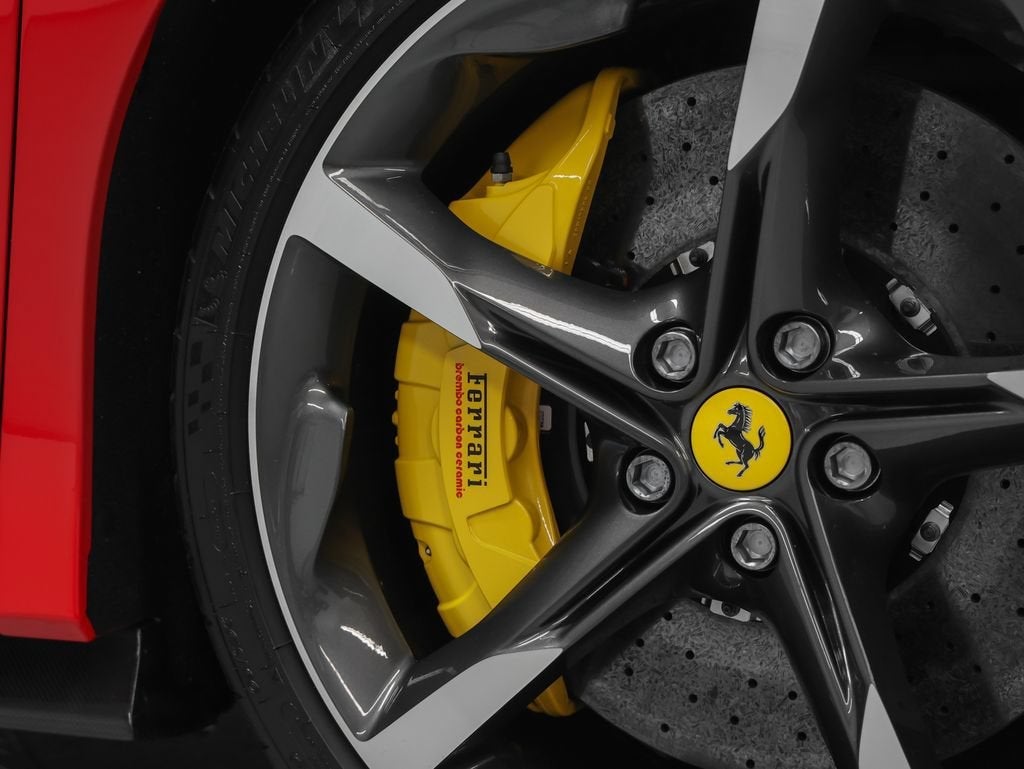 2023 Ferrari SF90 Stradale Base