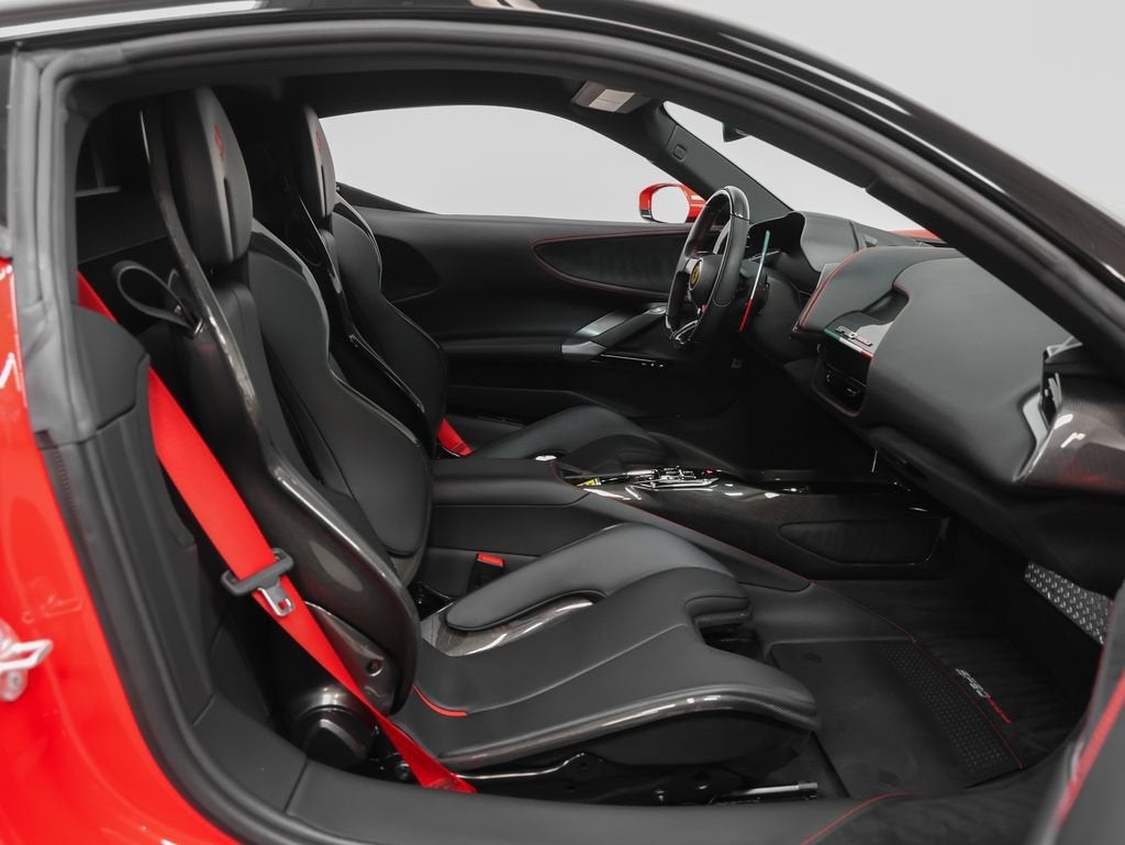 2023 Ferrari SF90 Stradale Base