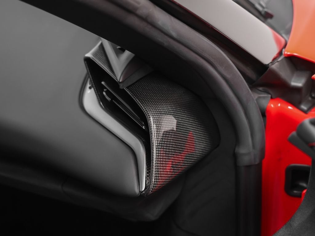 2023 Ferrari SF90 Stradale Base
