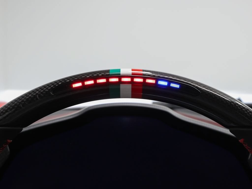 2023 Ferrari SF90 Stradale Base