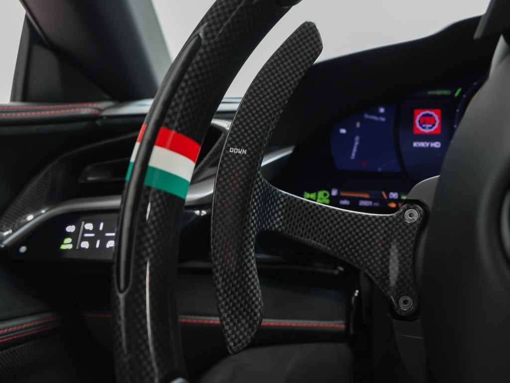 2023 Ferrari SF90 Stradale Base