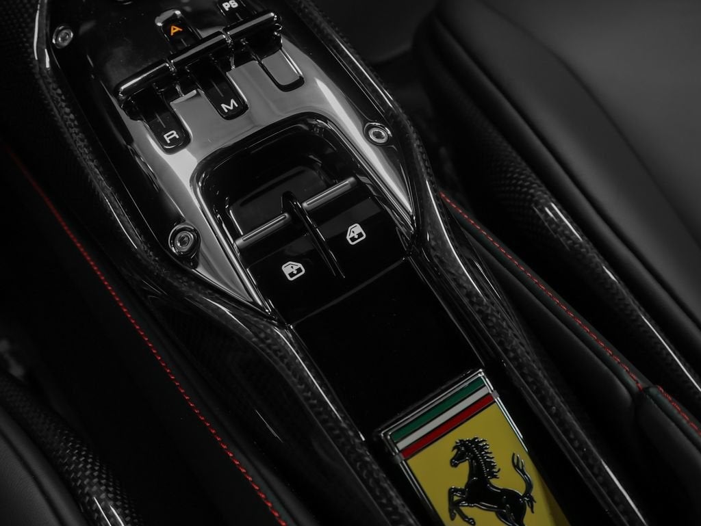 2023 Ferrari SF90 Stradale Base