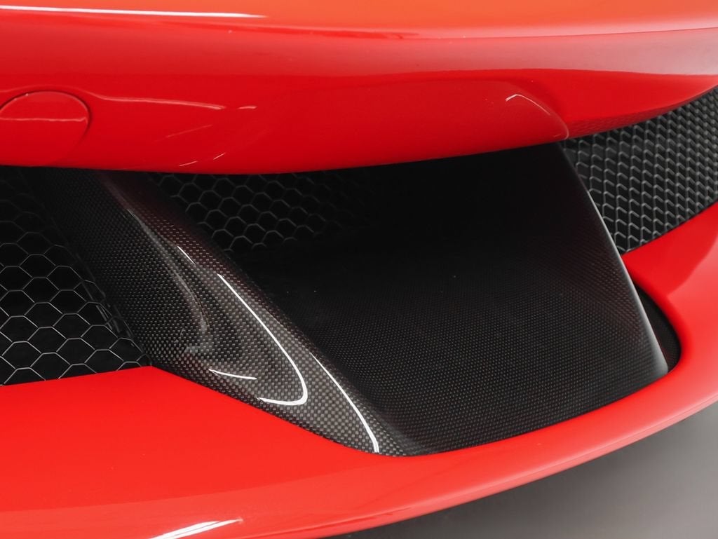 2023 Ferrari SF90 Stradale Base